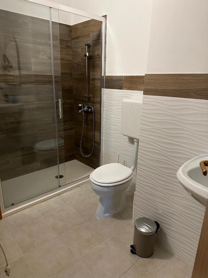 Leone D'Oro 2 - Milano Street Hotell Mestre Exteriör bild