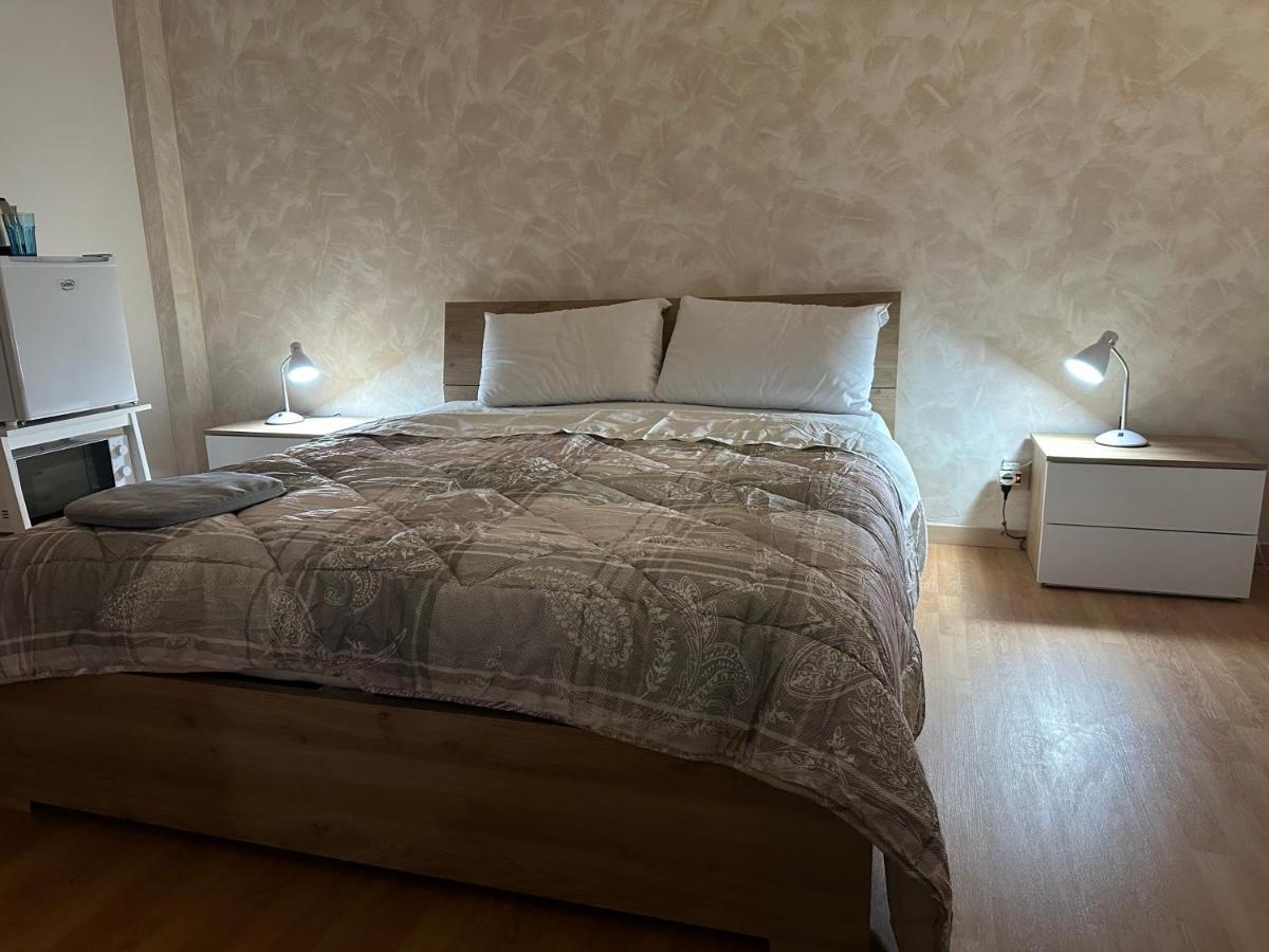 Leone D'Oro 2 - Milano Street Hotell Mestre Exteriör bild