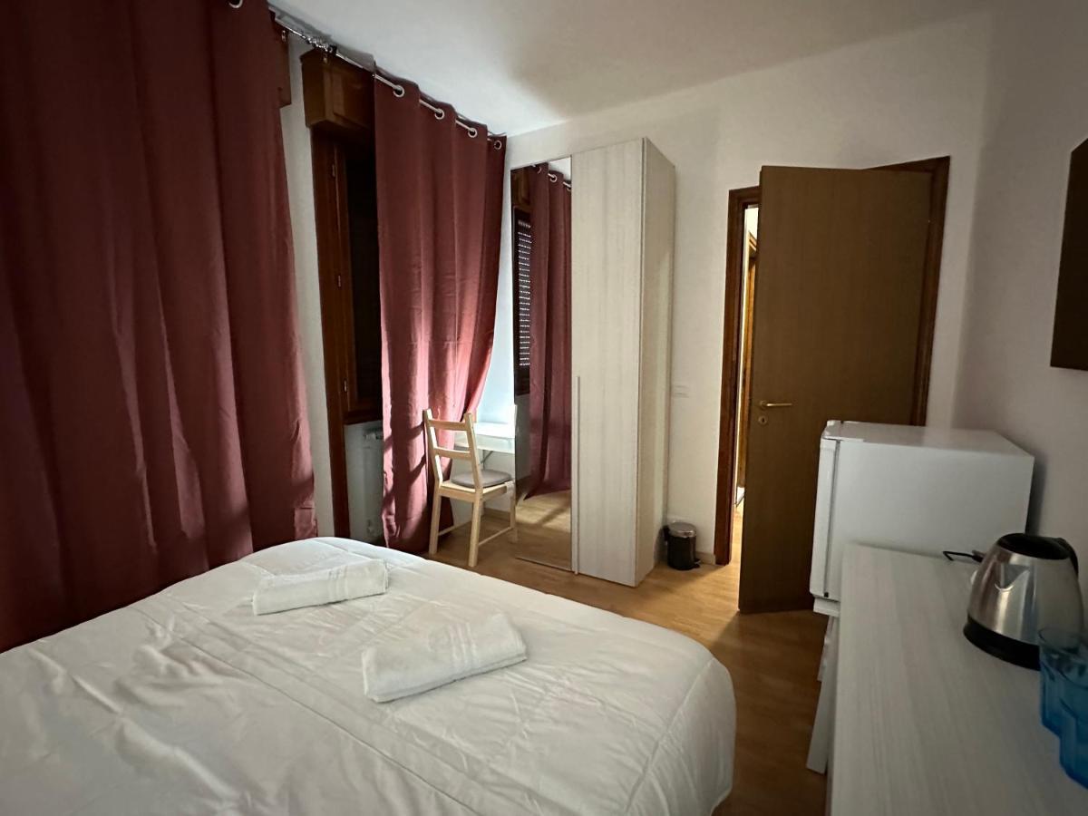Leone D'Oro 2 - Milano Street Hotell Mestre Exteriör bild