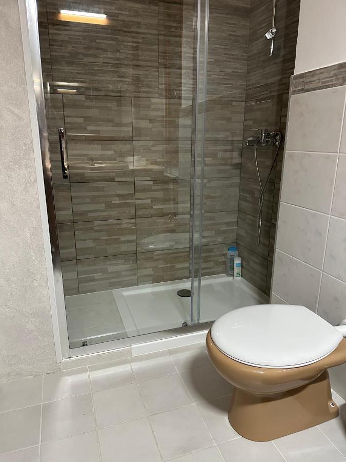 Leone D'Oro 2 - Milano Street Hotell Mestre Exteriör bild