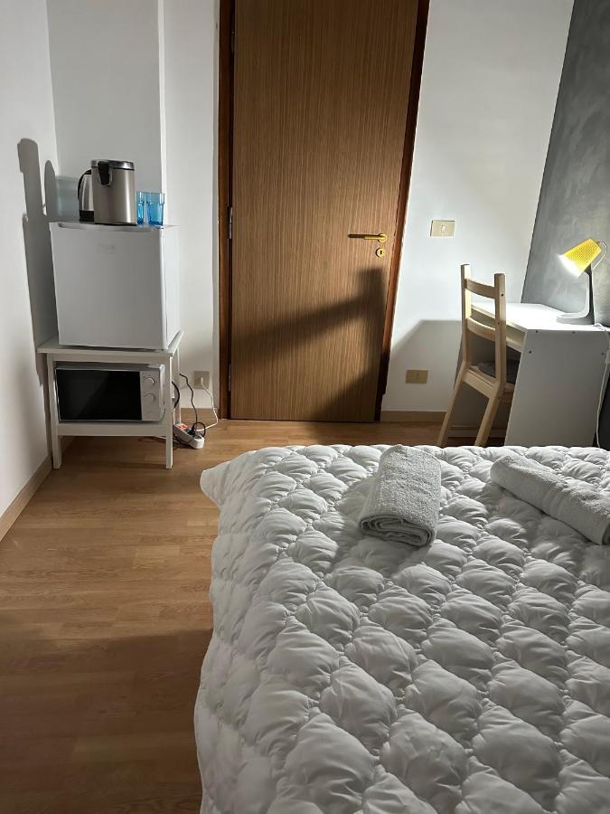 Leone D'Oro 2 - Milano Street Hotell Mestre Exteriör bild